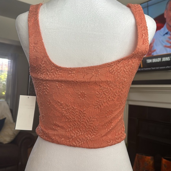 Originality crop top - Picture 2 of 2